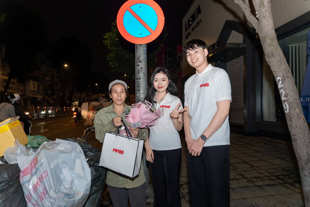 Tri Ân Những Người Phụ Nữ Thầm Lặng – MM88 Gửi Yêu Thương Nhân Ngày 20/10 2 qua tang 20 10 18