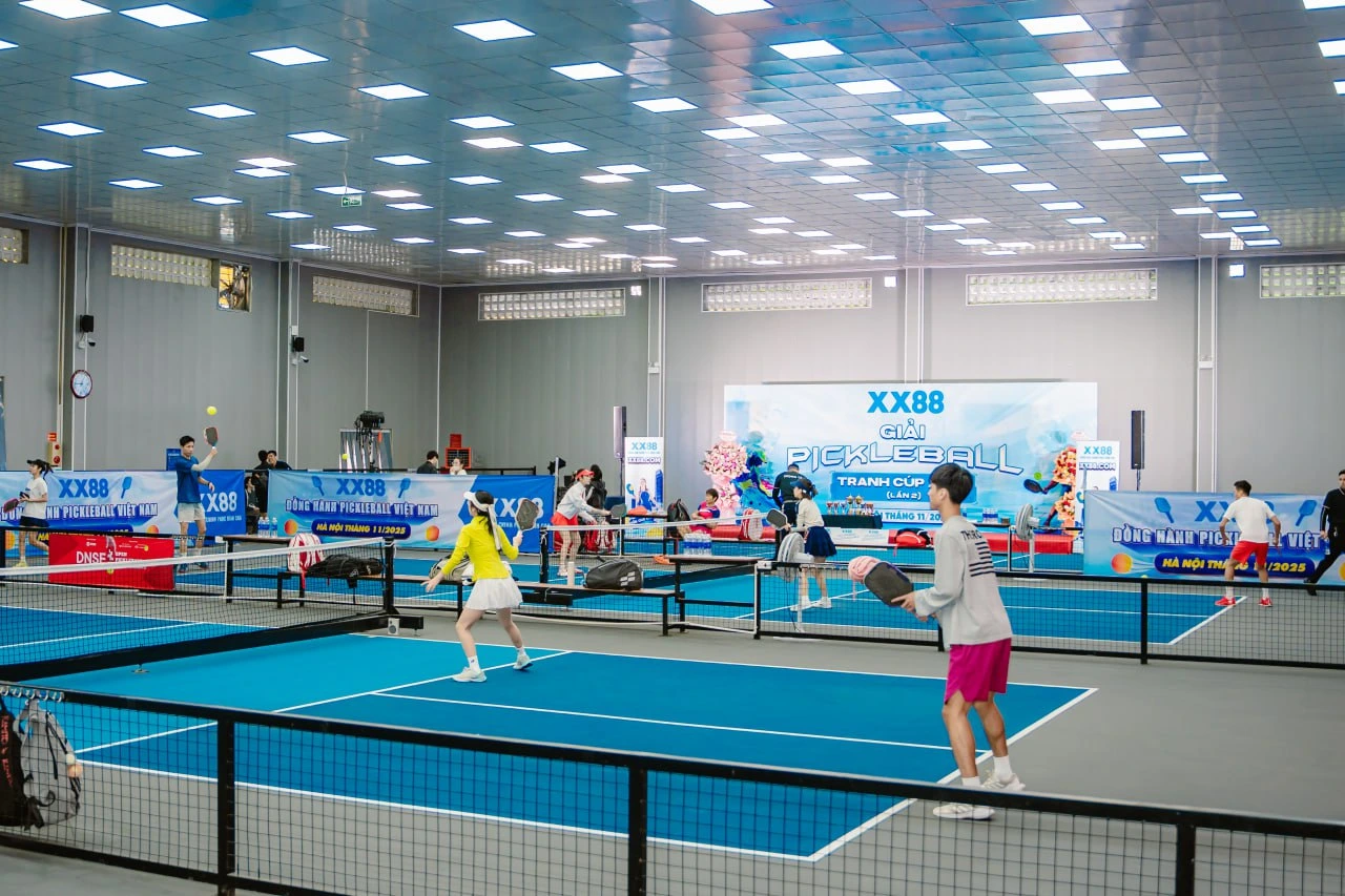 GIẢI PICKLEBALL HÀ NỘI MỞ RỘNG – TRANH CÚP XX88 LẦN II 3 photo 2025 11 11 20 36 59