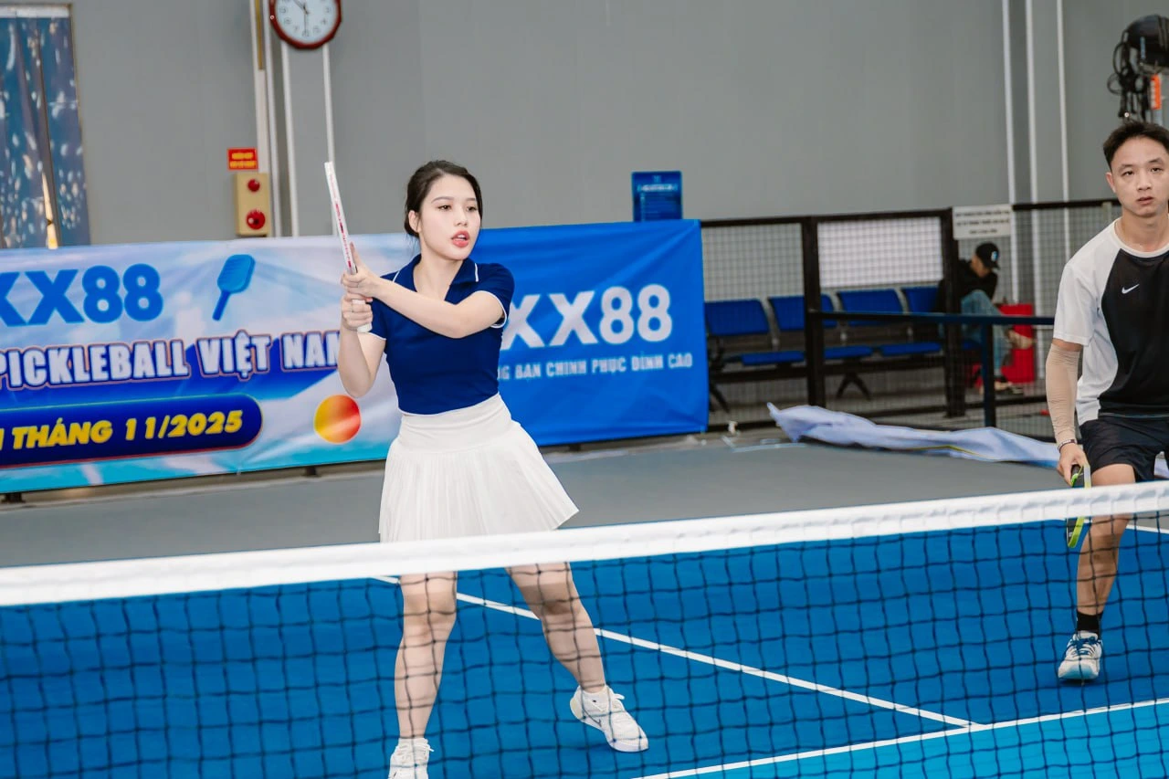 GIẢI PICKLEBALL HÀ NỘI MỞ RỘNG – TRANH CÚP XX88 LẦN II 5 photo 2025 11 11 20 37 03